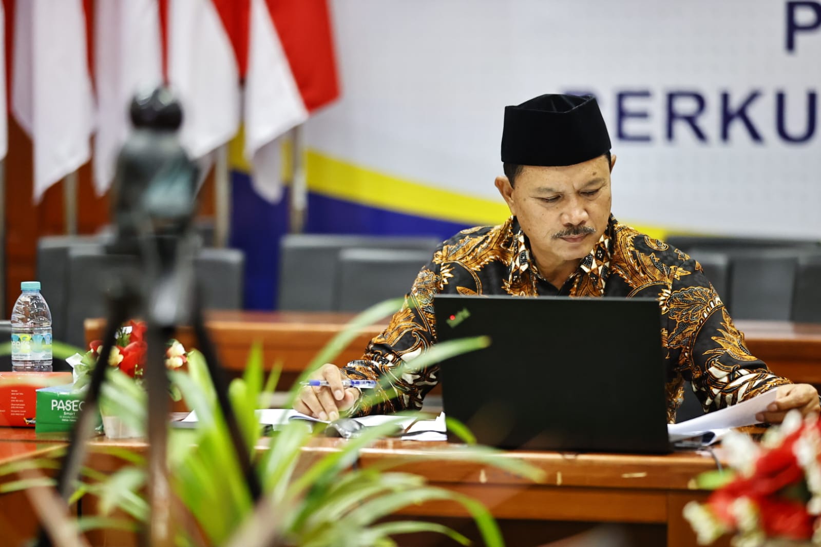 Jalani Sidang Ujian Proposal Doktor Hari Ini, Wali Kota : Ilmu Pengetahuan Harus Terus Digali