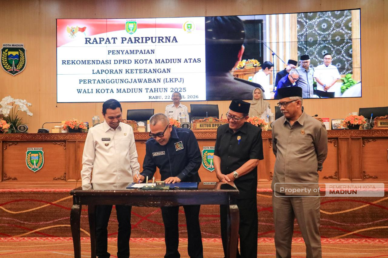Rekomendasi DPRD atas LKPJ 2025 Diserahkan, Plt Wali Kota : Jadi Acuan Perbaikan ke Depan