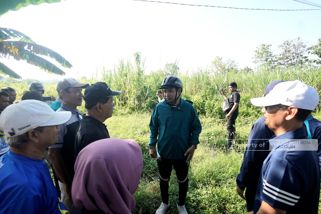 Tinjau Kawasan Perbatasan, Plt Wali Kota Madiun Tekankan Kualitas Infrastruktur Penunjang Ekonomi saat Gowes Pagi