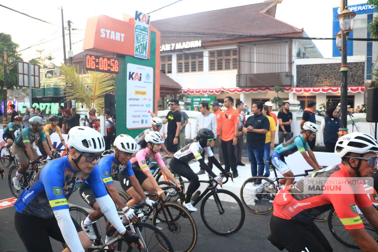 Plt Wali Kota Lepas 500 Peserta KAI Ngebel KOM 2026, Promosikan Pariwisata dan Gerakkan Ekonomi Kota Madiun