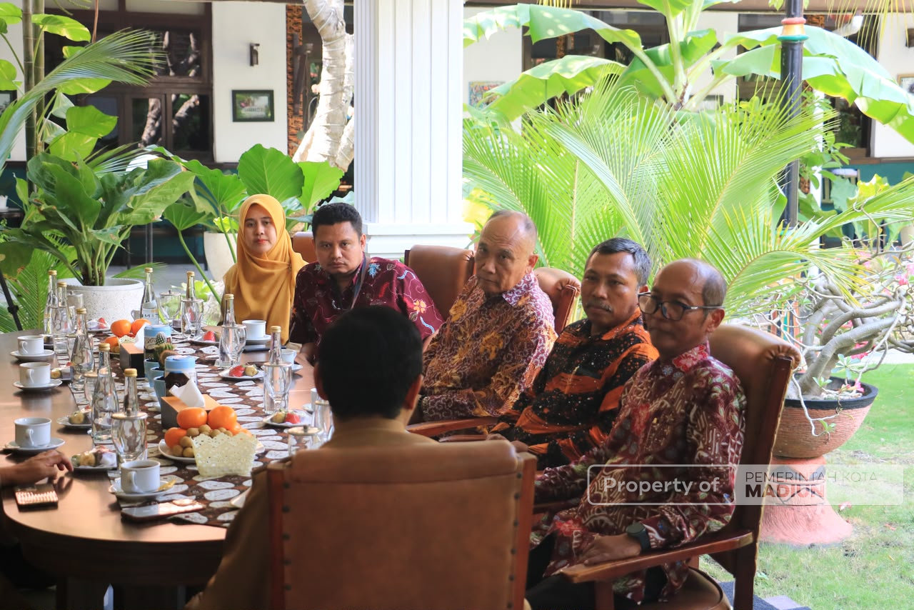 Perkuat Pembangunan dari Bawah, Plt Wali Kota Dorong Akademisi Turun ke Kelurahan