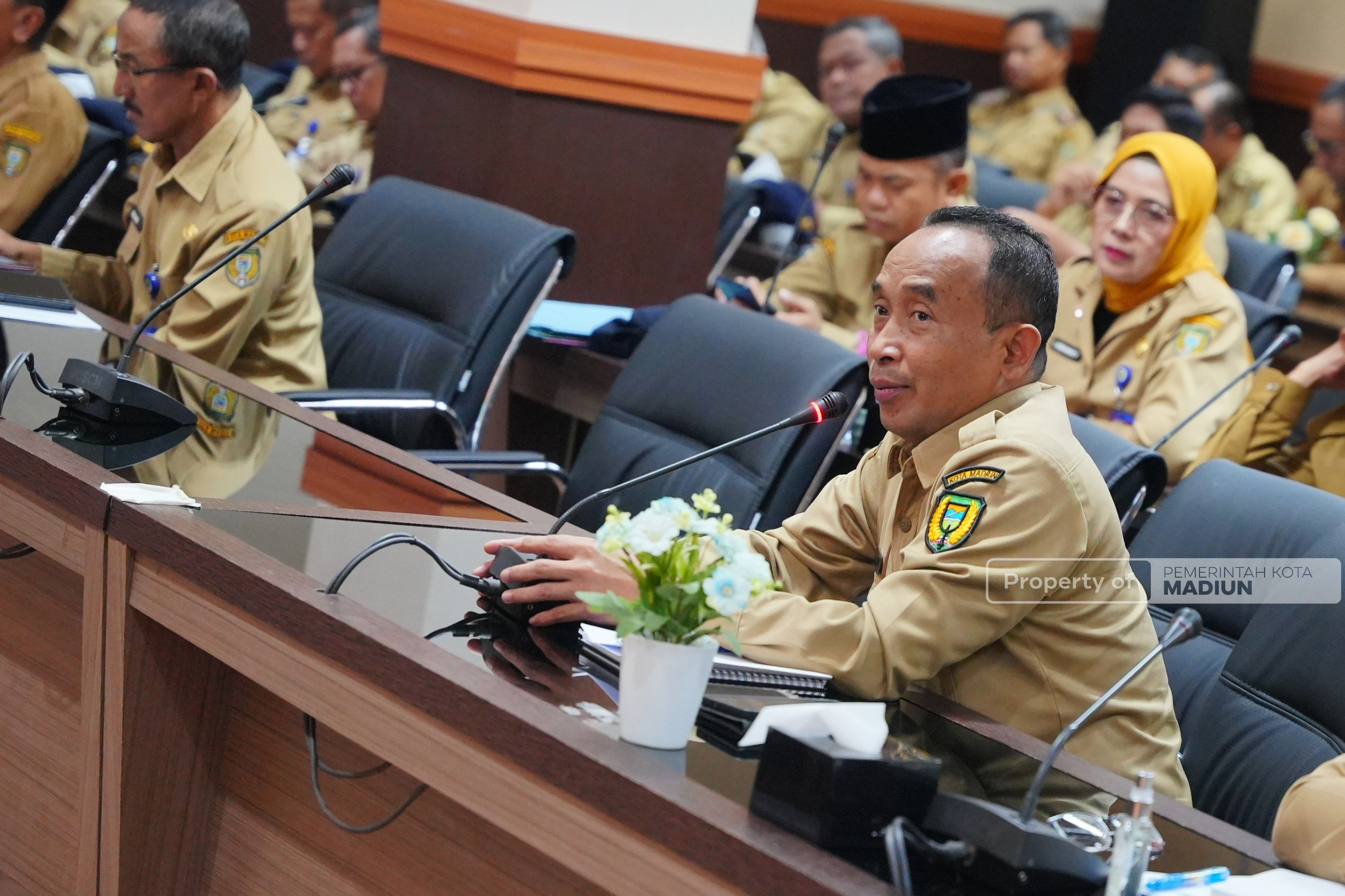 Rapat Dinas Pejabat, Plt Wali Kota Madiun Minta OPD Konsisten Eksekusi Program dan Rencana Kerja