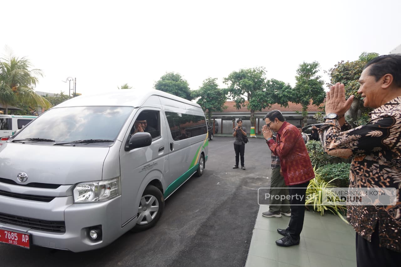Terima Audiensi Kementerian Haji dan Umrah, Plt Wali Kota Dorong Peningkatan Daya Saing UMKM Lokal Menuju Ekosistem Haji dan Umrah