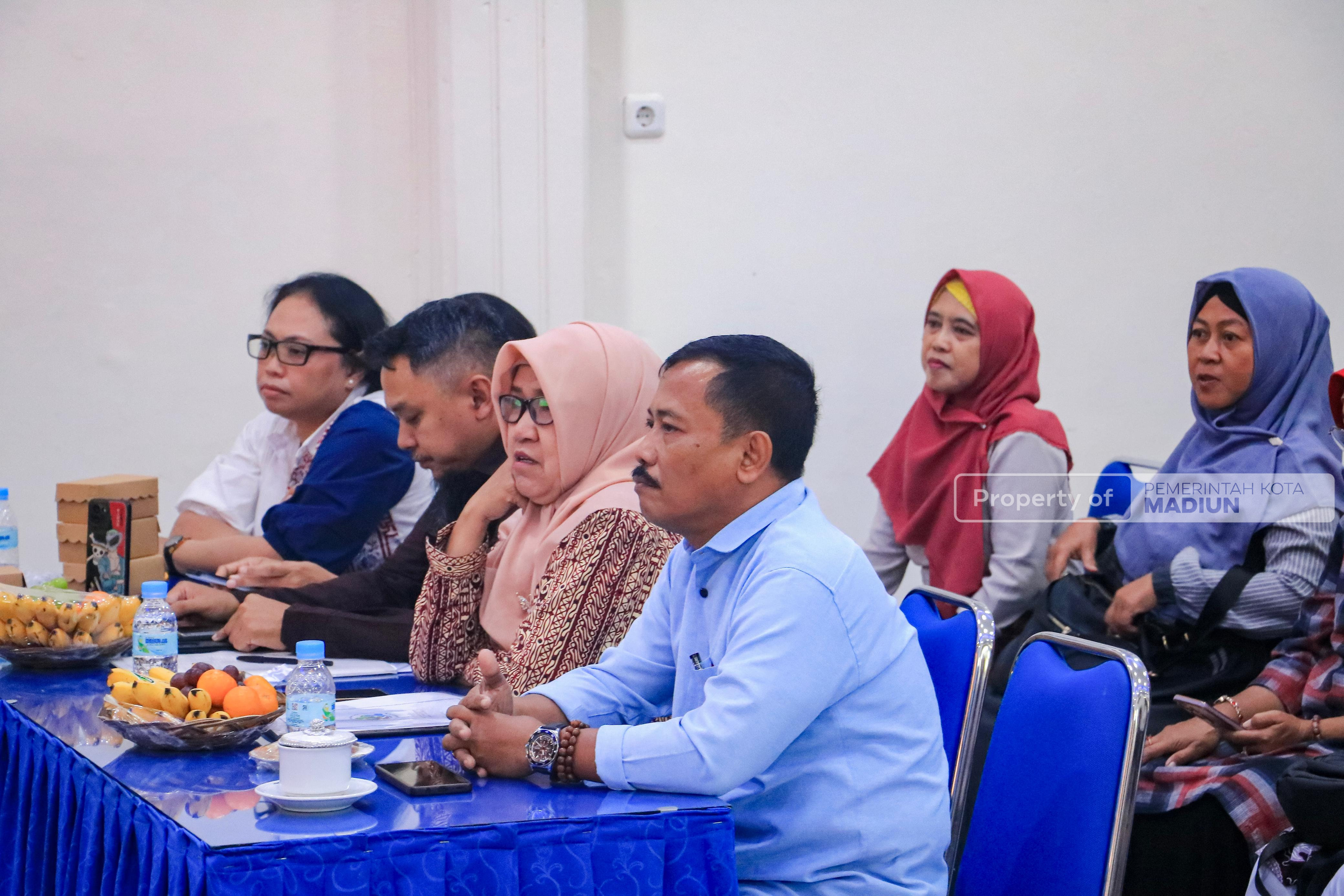 Hadiri RAT Koperasi Pendekar, Plt Wali Kota Dorong Koperasi Jadi Motor Penggerak UMKM Naik Kelas