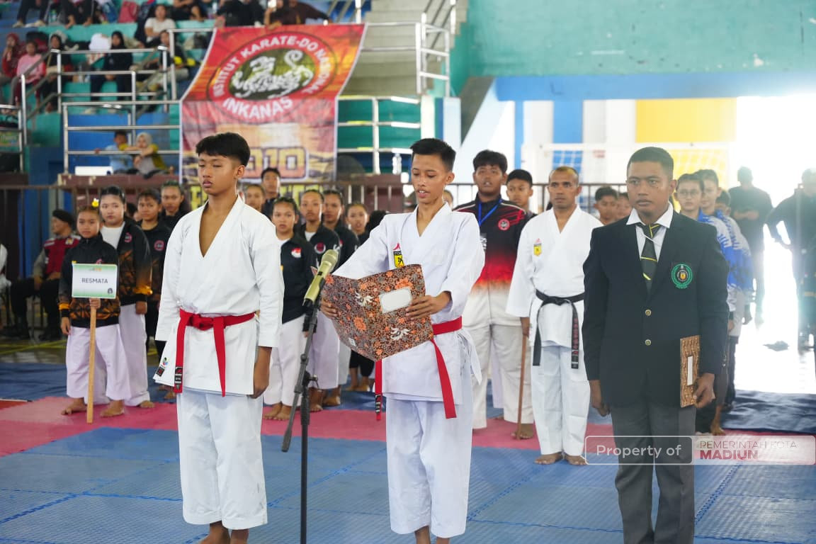 Buka Madiun Open Karate Championship 2026, Plt Wali Kota Berharap Turnamen Cetak Atlet Berprestasi