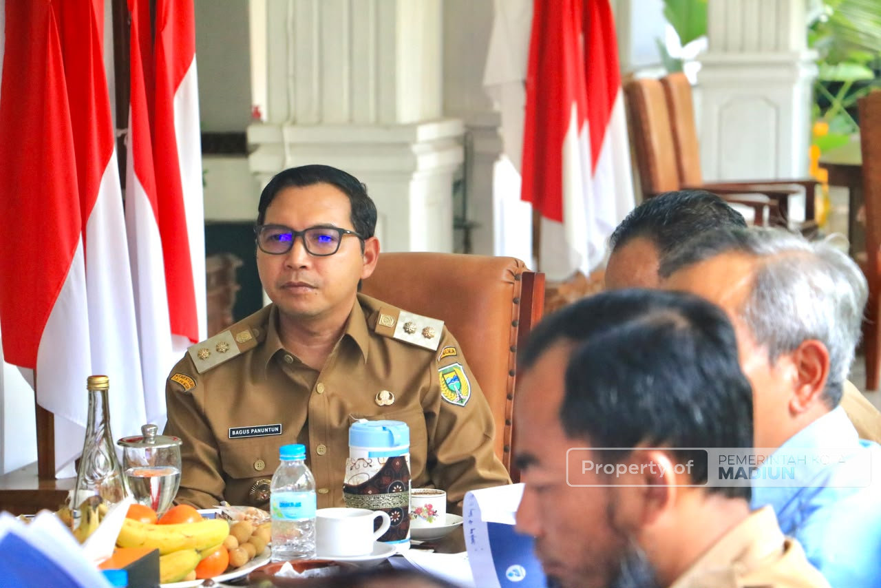 Dorong Perumda Tirta Taman Sari Lebih Profesional, Plt Wali Kota Tekankan Fokus pada Pelayanan