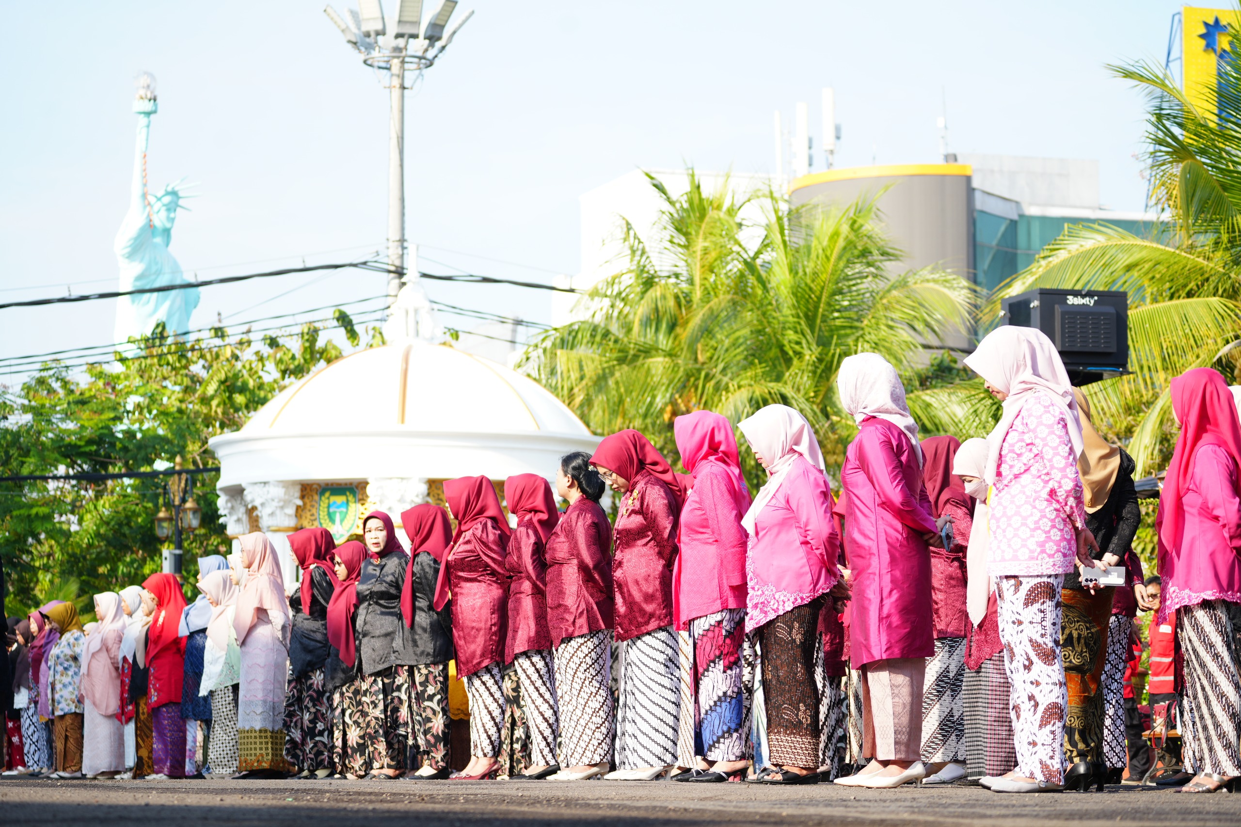 Momentum Kartini, Plt Wali Kota Harap Perempuan Jadi Penggerak dan Pendobrak Pembangunan